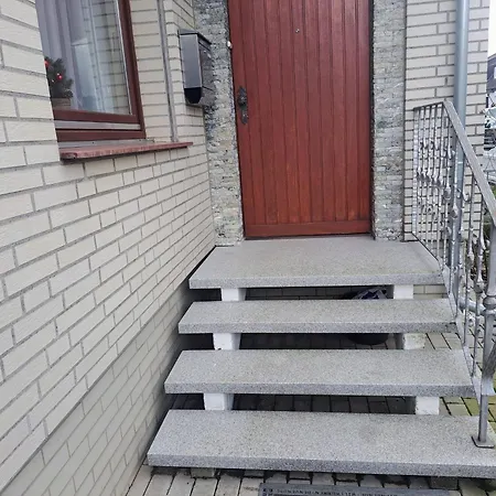 アパート Algetet *